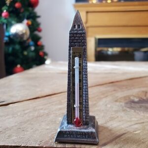 Washington DC Monument Souvenir Mercury Metal Thermometer under 4 in tall